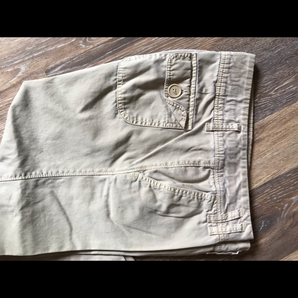 ✅ Cutest capris - Picture 2 of 3
